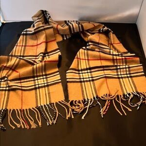 V. FRAAS Tan and Black 100% Acrylic Scarf